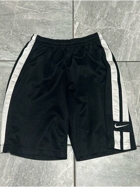 Nike Dri-Fit Youth Medium Black Athletic Shorts Swoosh
